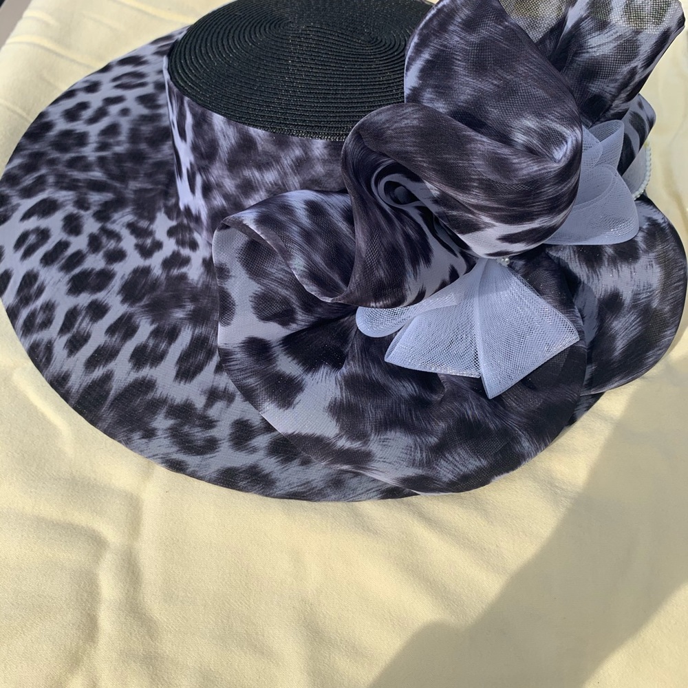 Hat - Picture 3 of 7